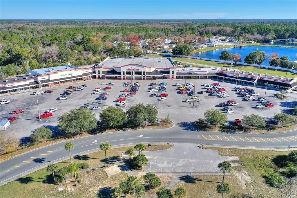 Retail Leases for Sale at Crystal River, FL 34429