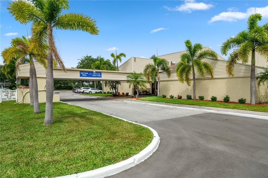 33. Condominiums для того Продажа на 3300 COVE CAY DRIVE, 6A Cove Cay, Clearwater, FL 33760