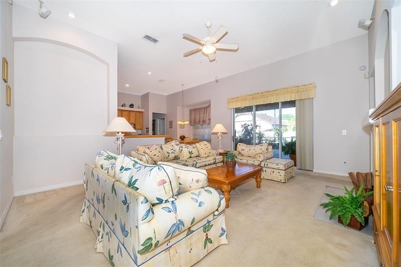 14. Single Family Homes por un Venta en Alafaya, Orlando, FL 32828