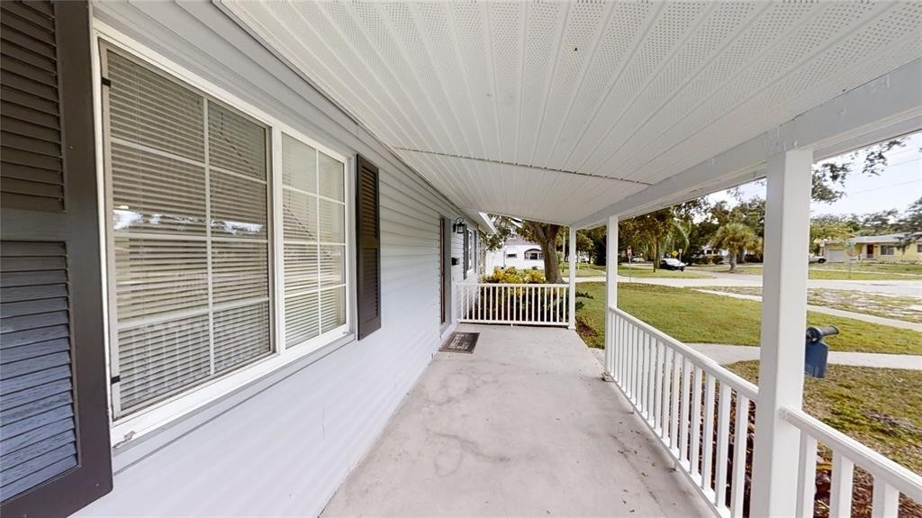 5. Single Family Homes for Sale at Historic Park Street, St. Petersburg, FL 33710