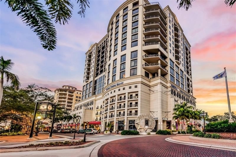 Condominium for Sale at 50 CENTRAL AVENUE, 17PHB Main Street Merchants, Sarasota, FL 34236