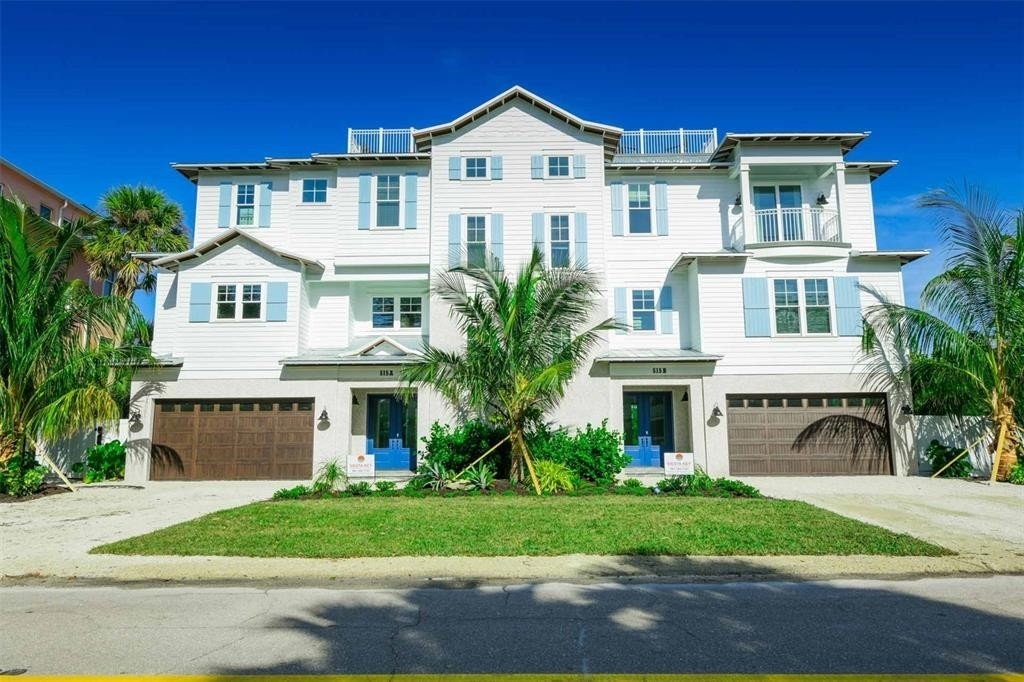 Multi Family Townhouse for Sale at Sarasota, FL 34242
