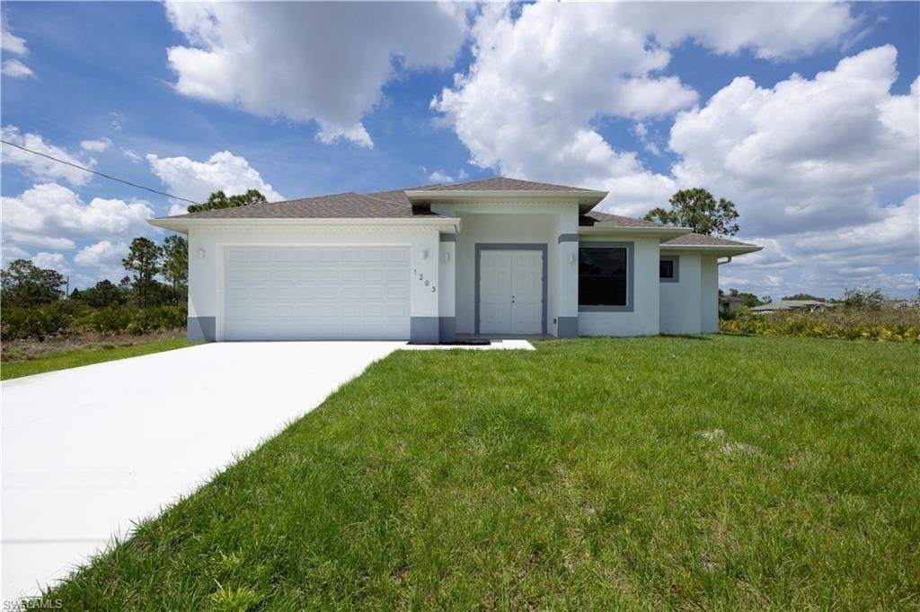 Single Family Home for Sale at Eisenhower, Lehigh Acres, FL 33974