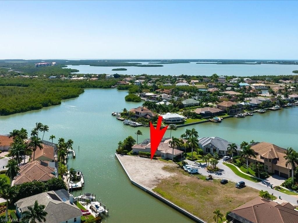 3. Single Family Homes for Sale at Marco Beach, Marco Island, FL 34145