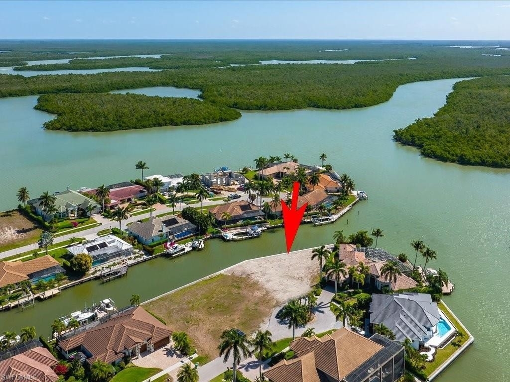 4. Single Family Homes for Sale at Marco Beach, Marco Island, FL 34145
