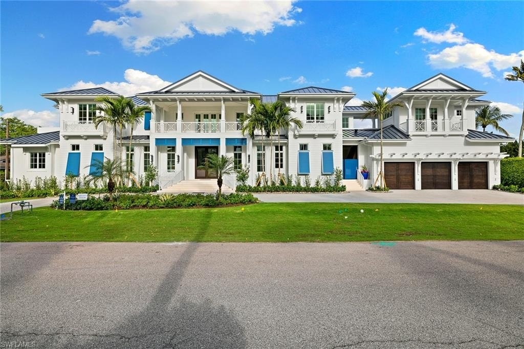 Single Family Home for Sale at Aqualane Shores, Naples, FL 34102