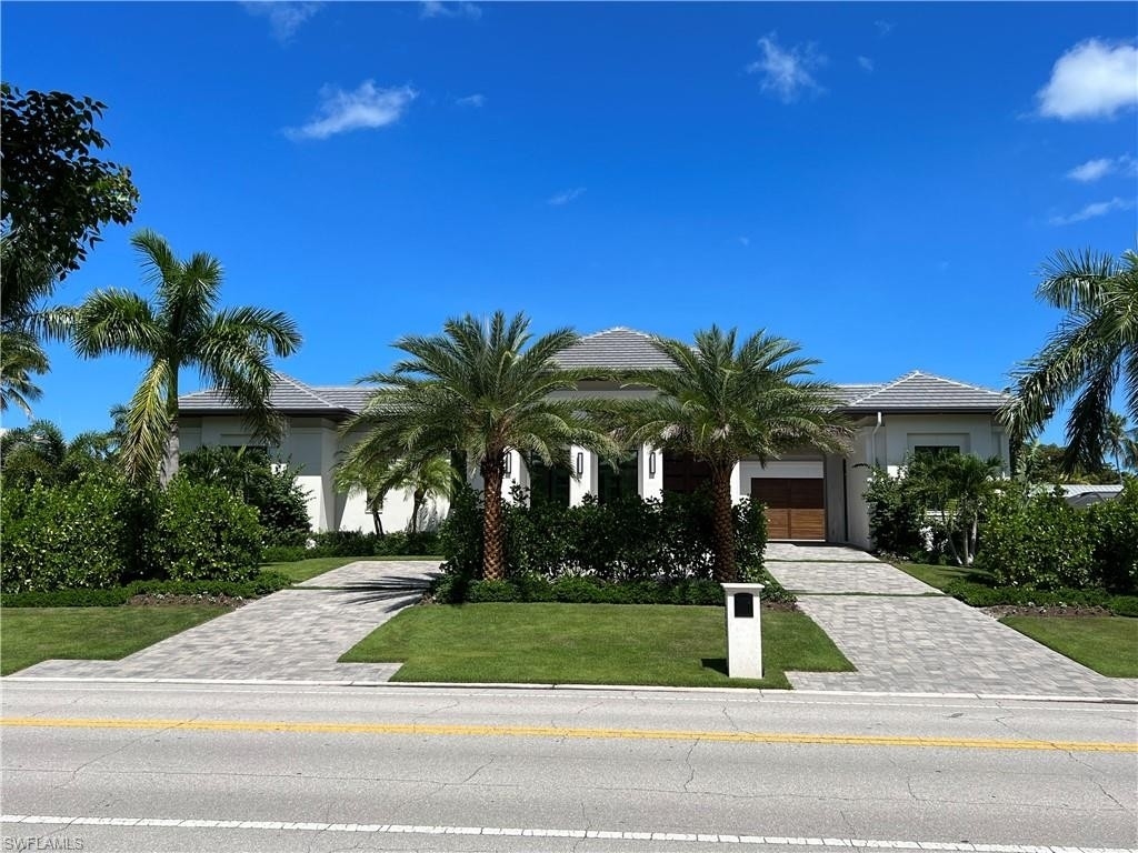 Single Family Home for Sale at Park Shore, Naples, FL 34103