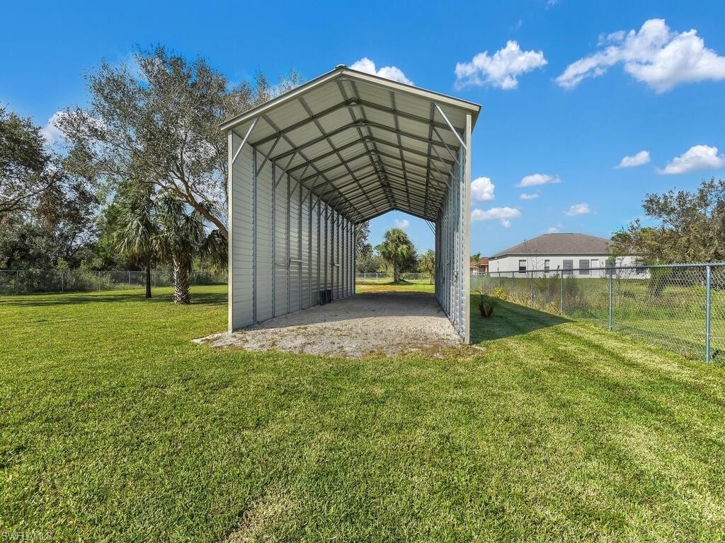 6. Single Family Homes for Sale at Richmond, Lehigh Acres, FL 33972
