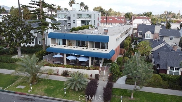 Single Family Home for Sale at North Of Montana, Santa Monica, CA 90402