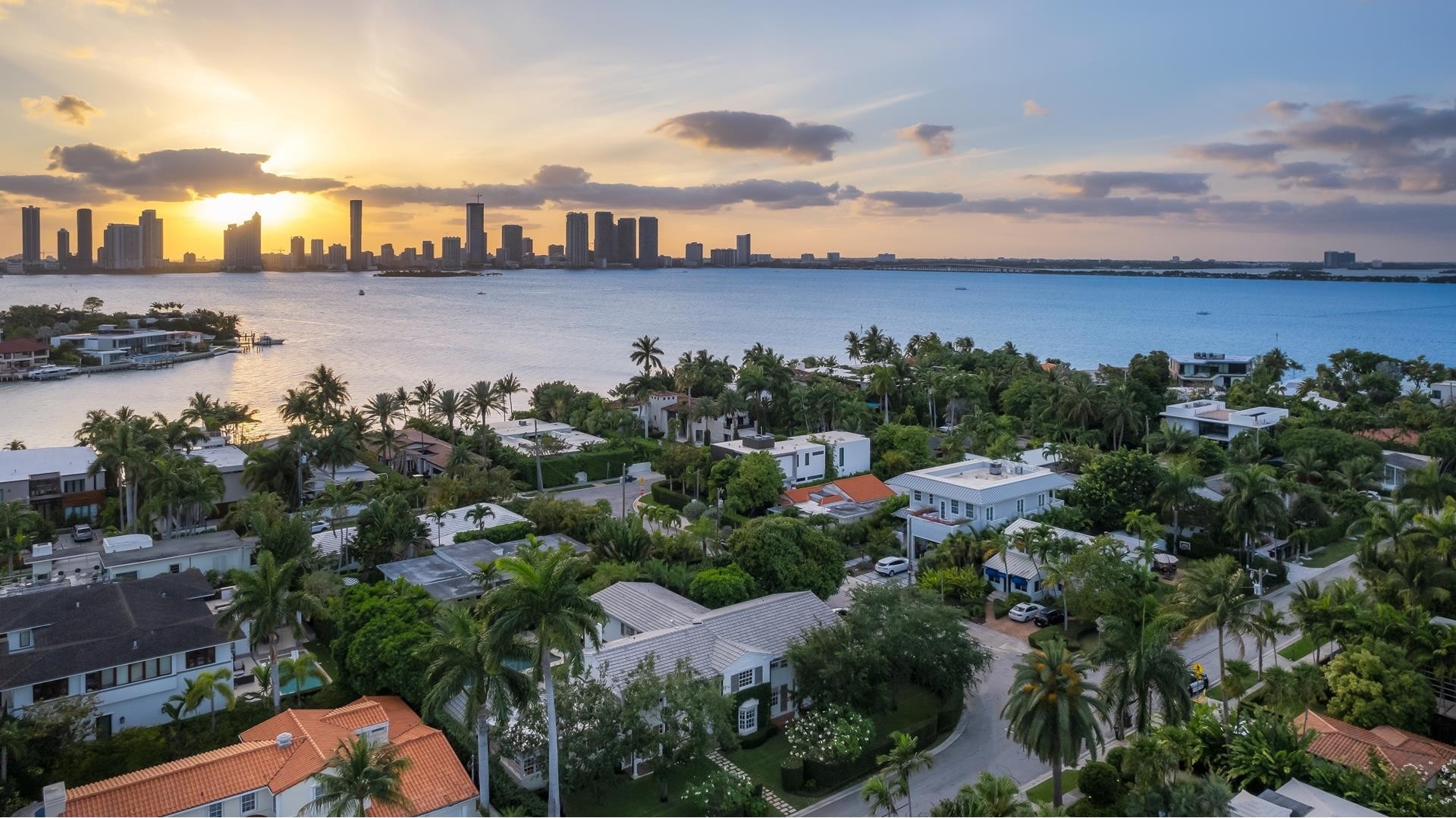 5. Single Family Homes for Sale at South Beach, Miami Beach, FL 33139