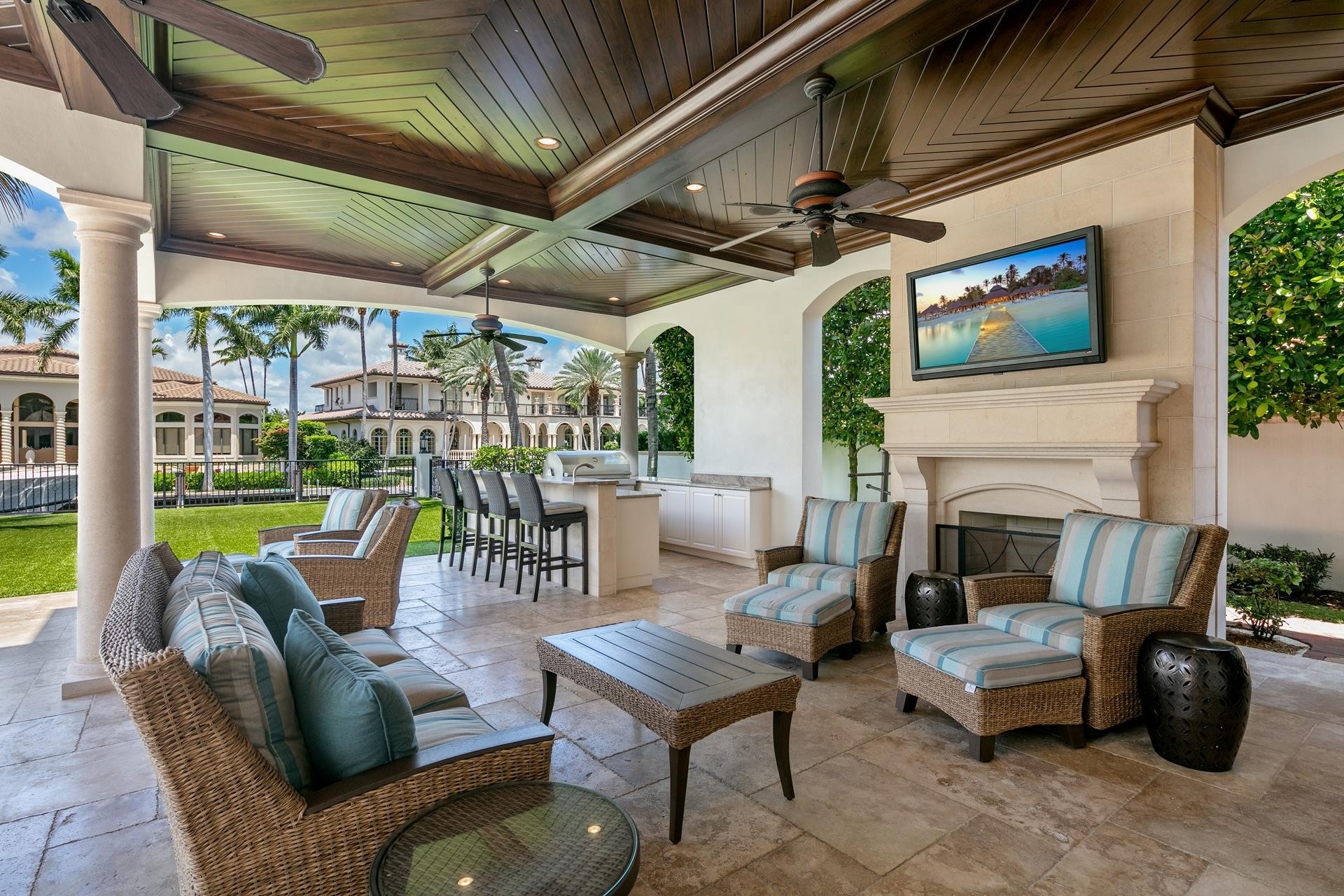 13. Single Family Homes for Sale at Royal Palm Yacht and Country Club, Boca Raton, FL 33432