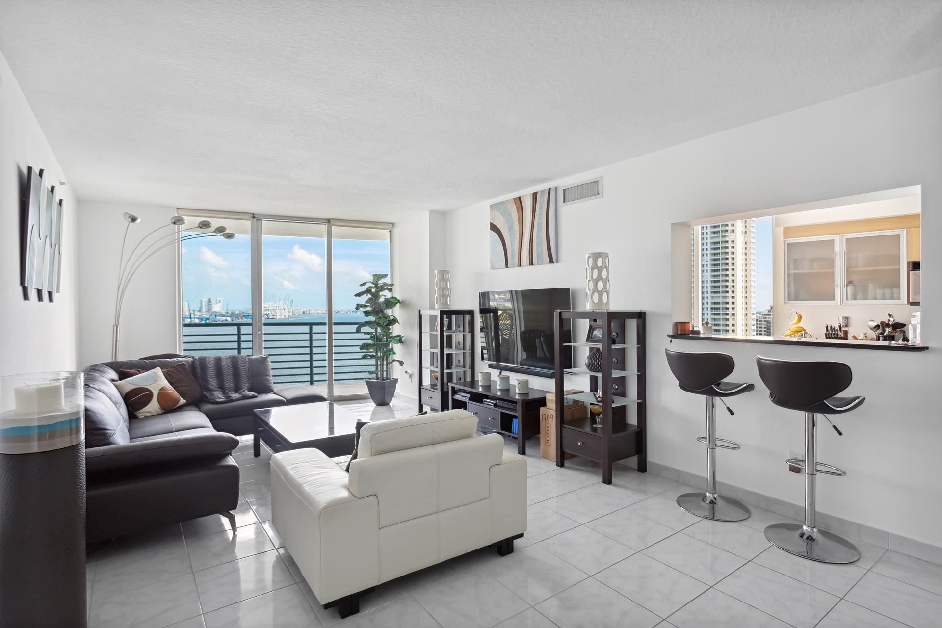 Condominium for Sale at 335 S Biscayne Blvd, 1709 Miami Central Business District, Miami, FL 33131
