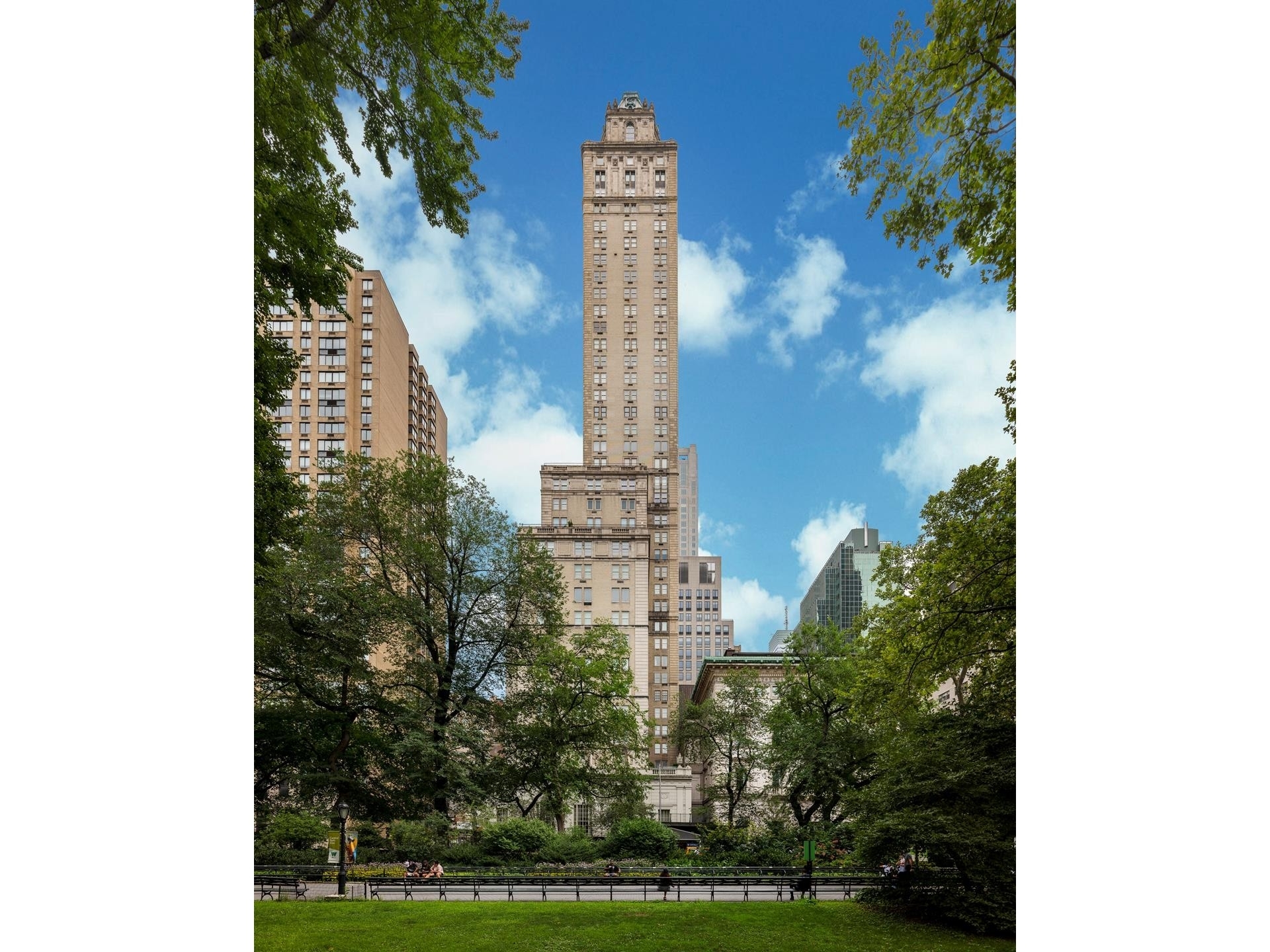 4. Co-op Properties for Sale at The Pierre, 795 FIFTH AVE, 2704 Lenox Hill, New York, NY 10065