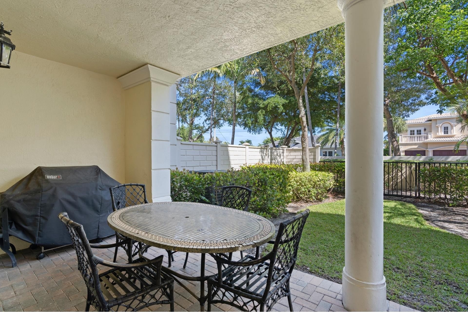 29. Single Family Townhouse for Sale at Delray Manors, Boca Raton, FL 33487