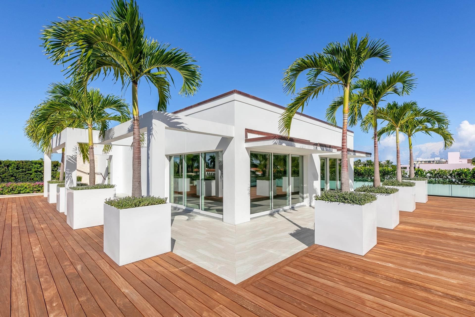 23. Condominiums for Sale at Casa Del Lago, Palm Beach, FL 33480