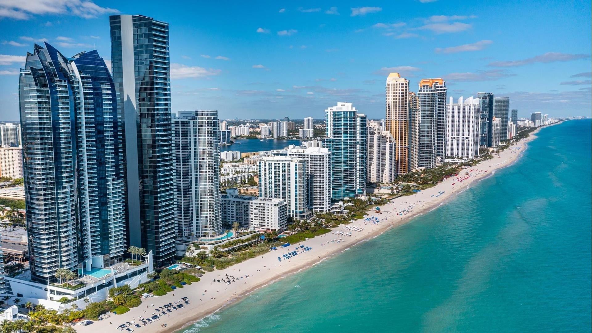 21. Condominiums for Sale at 17141 Collins Ave, 2301 Sunny Isles Beach, FL 33160
