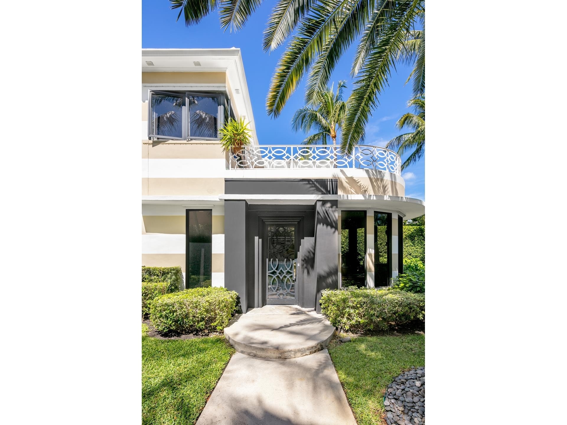 29. Single Family Homes for Sale at South Beach, Miami Beach, FL 33139