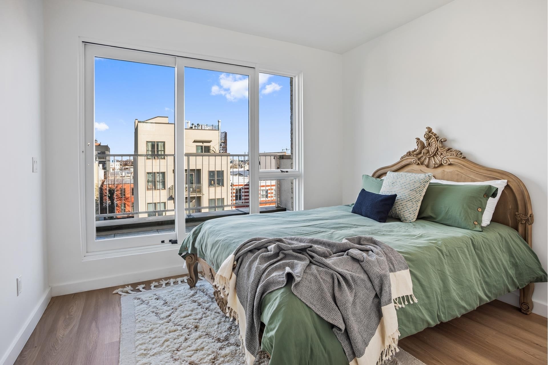 6. Single Family Townhouse for Sale at 684 LEONARD ST, TOWNHOUSE Greenpoint, Brooklyn, NY 11222