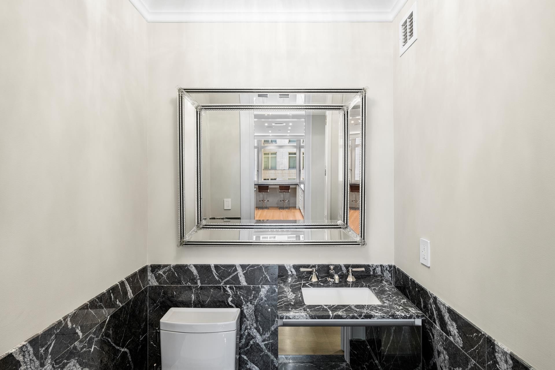 12. Condominiums for Sale at 15 CPW, 15 CENTRAL PARK W, 10G Lincoln Square, New York, NY 10023