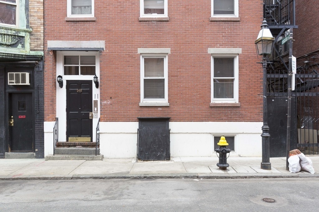 3. Single Family Homes at 149 Endicott Street , 3 Boston