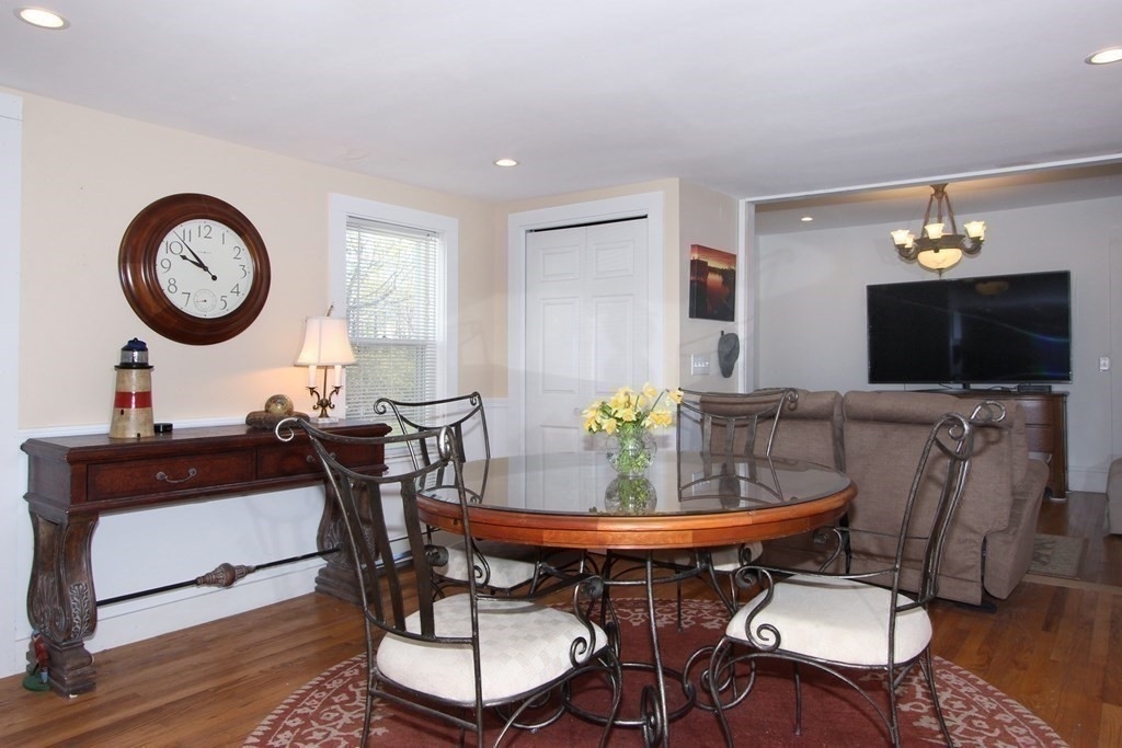 23. Condominiums for Sale at 1243 Main St 1 , 1 Barnstable, MA 02635