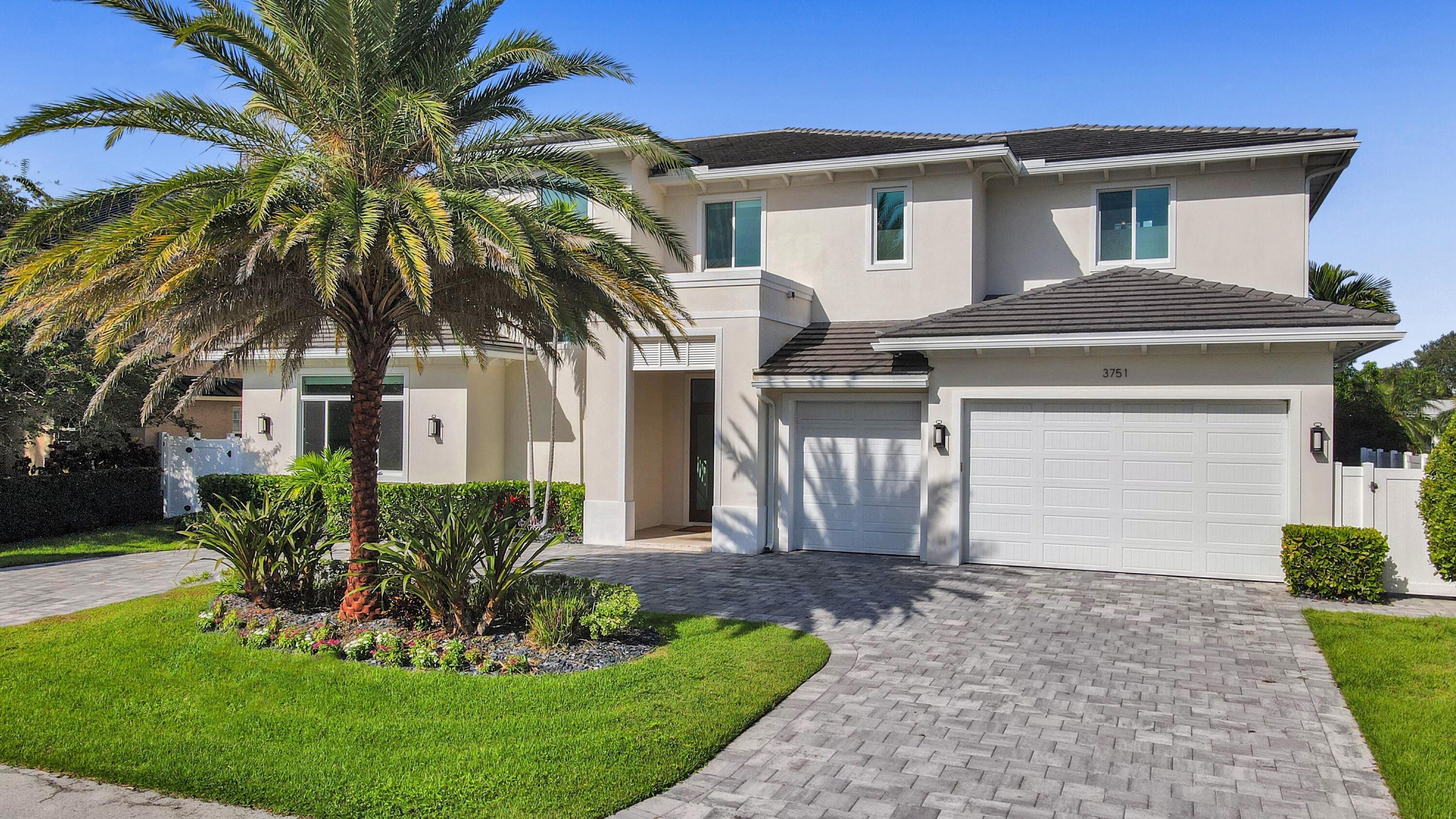 Single Family Home for Sale at Venetian Isles, Lighthouse Point, FL 33064