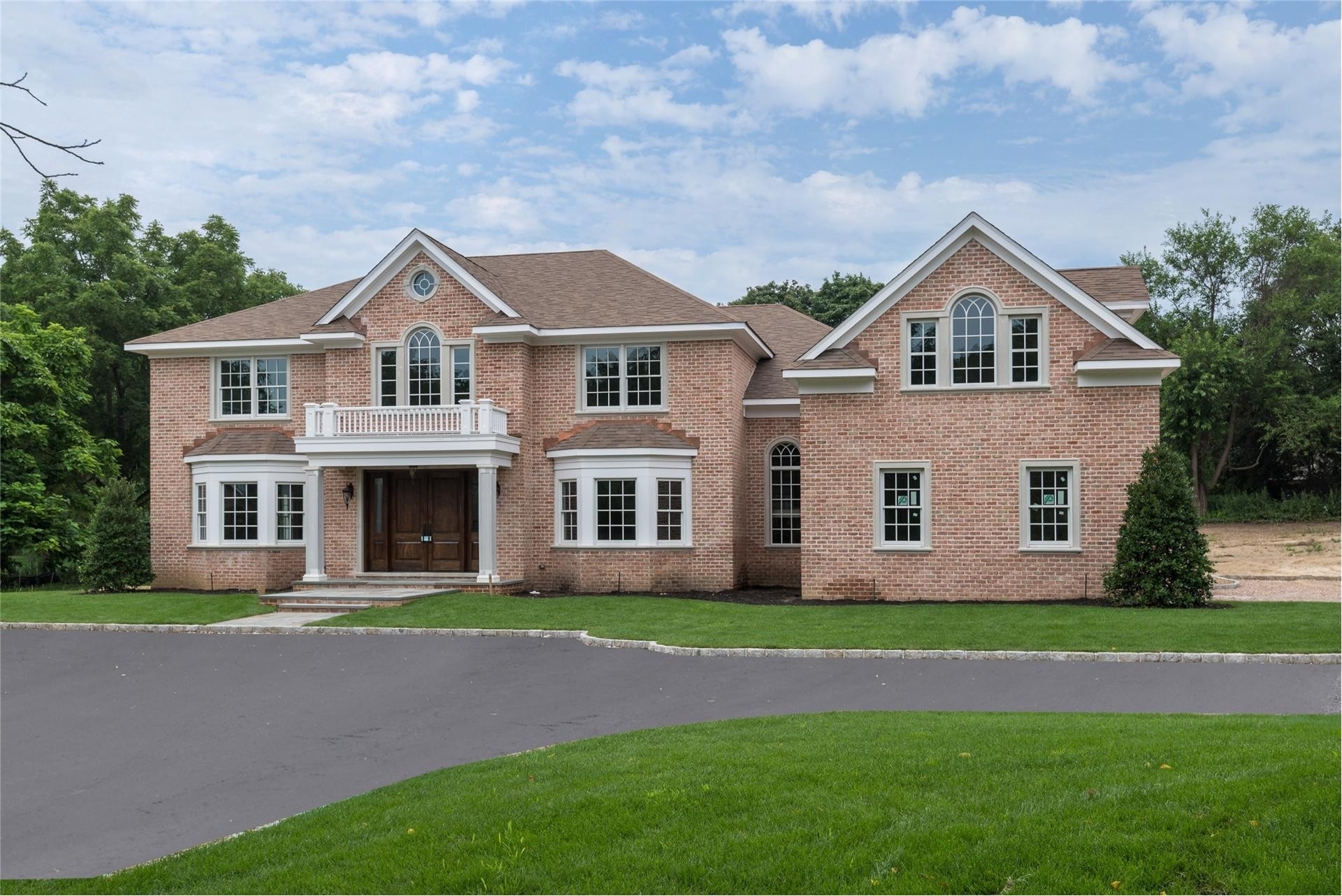 1. Single Family Homes at Old Westbury