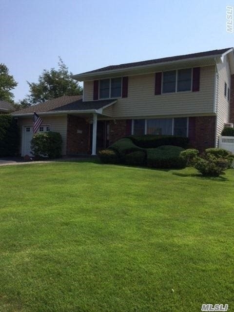 23 Marquette Drive Smithtown, NY 11787