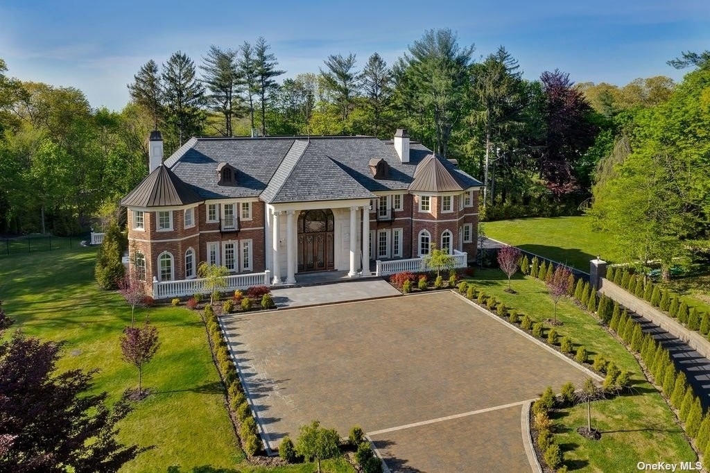 Single Family Home at Old Westbury