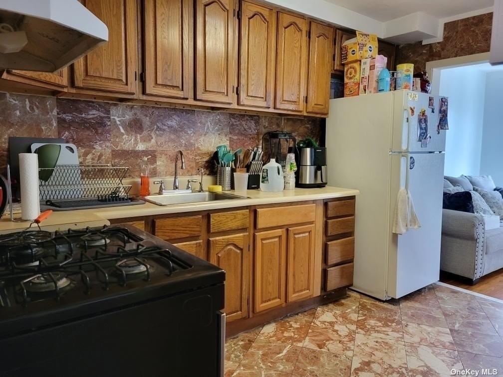 4. Multi Family Townhouse for Sale at College Point, Queens, NY 11354