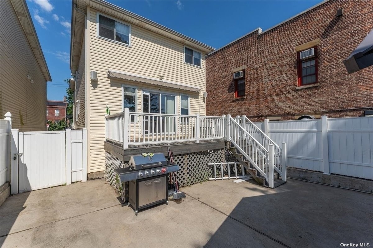24. Multi Family Townhouse for Sale at Other Areas, NY