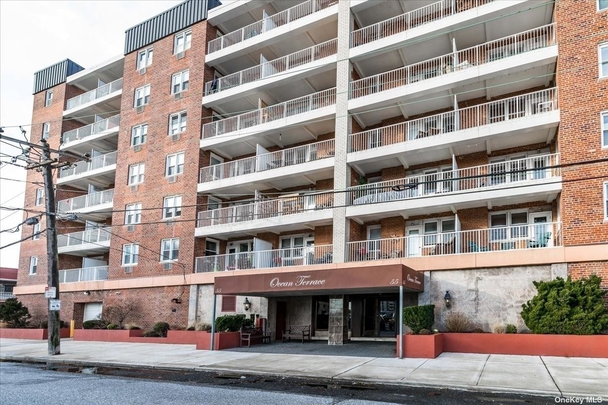 Co-op Properties for Sale at 55 Monroe Boulevard, 3H Central District, Long Beach, NY 11561