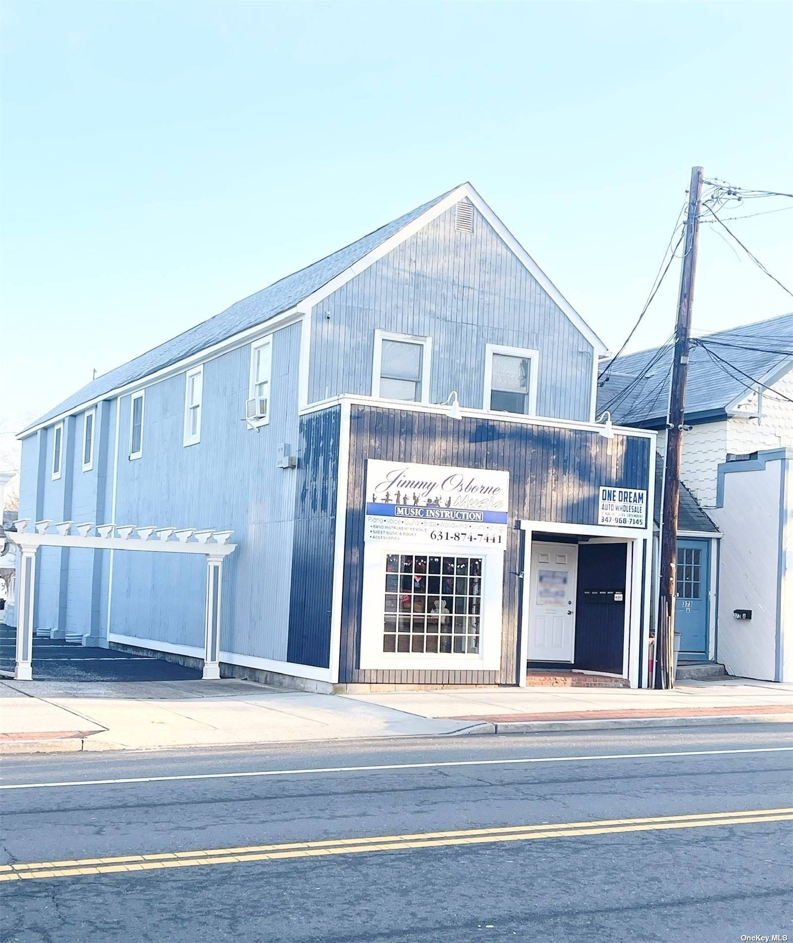 Commercial / Office for Sale at Center Moriches, NY 11934