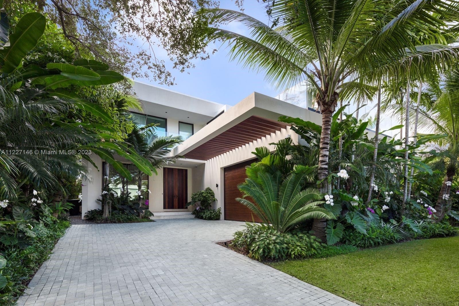 16. Single Family Homes for Sale at South Beach, Miami Beach, FL 33139