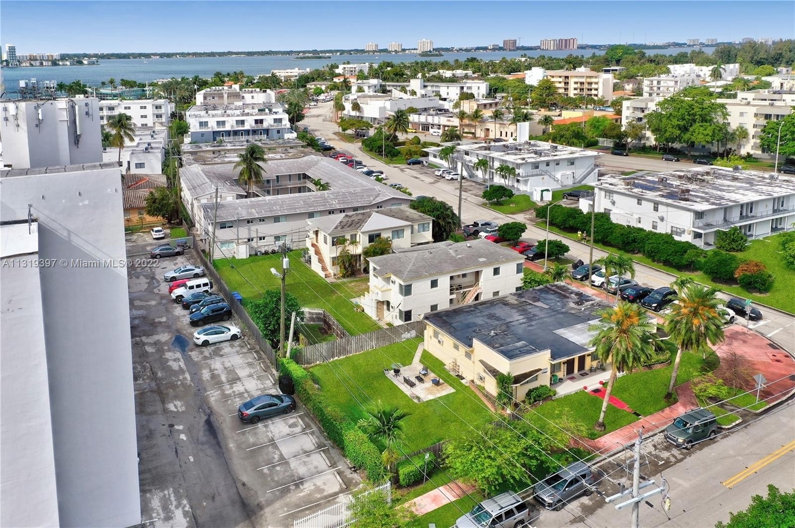 9. Multi Family Townhouse for Sale at Isle of Normandy Miami View, Miami Beach, FL 33141