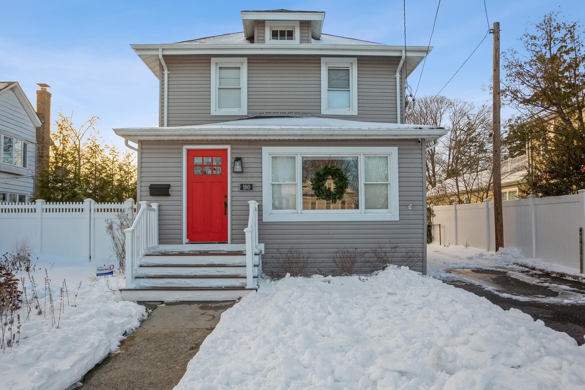 Single Family Home at Patchogue