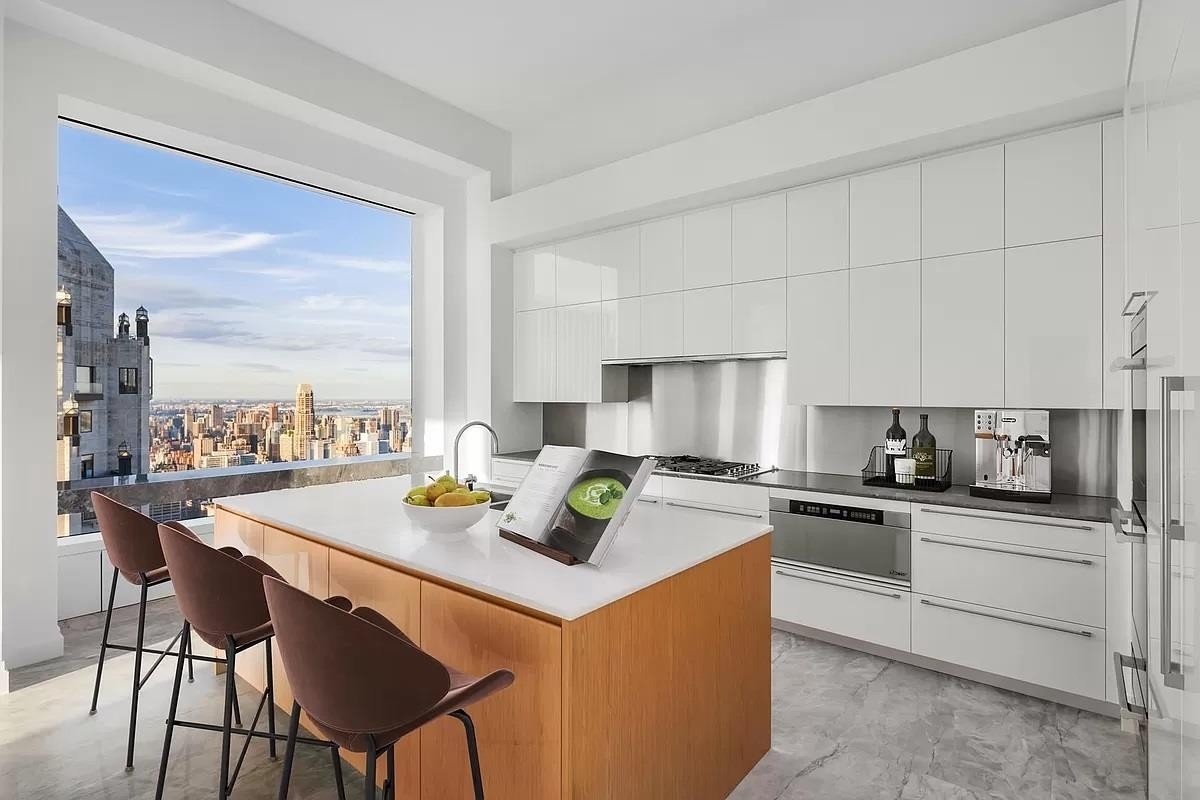 2. Condominiums for Sale at 432 PARK AVE, 50C Midtown East, New York, NY 10022