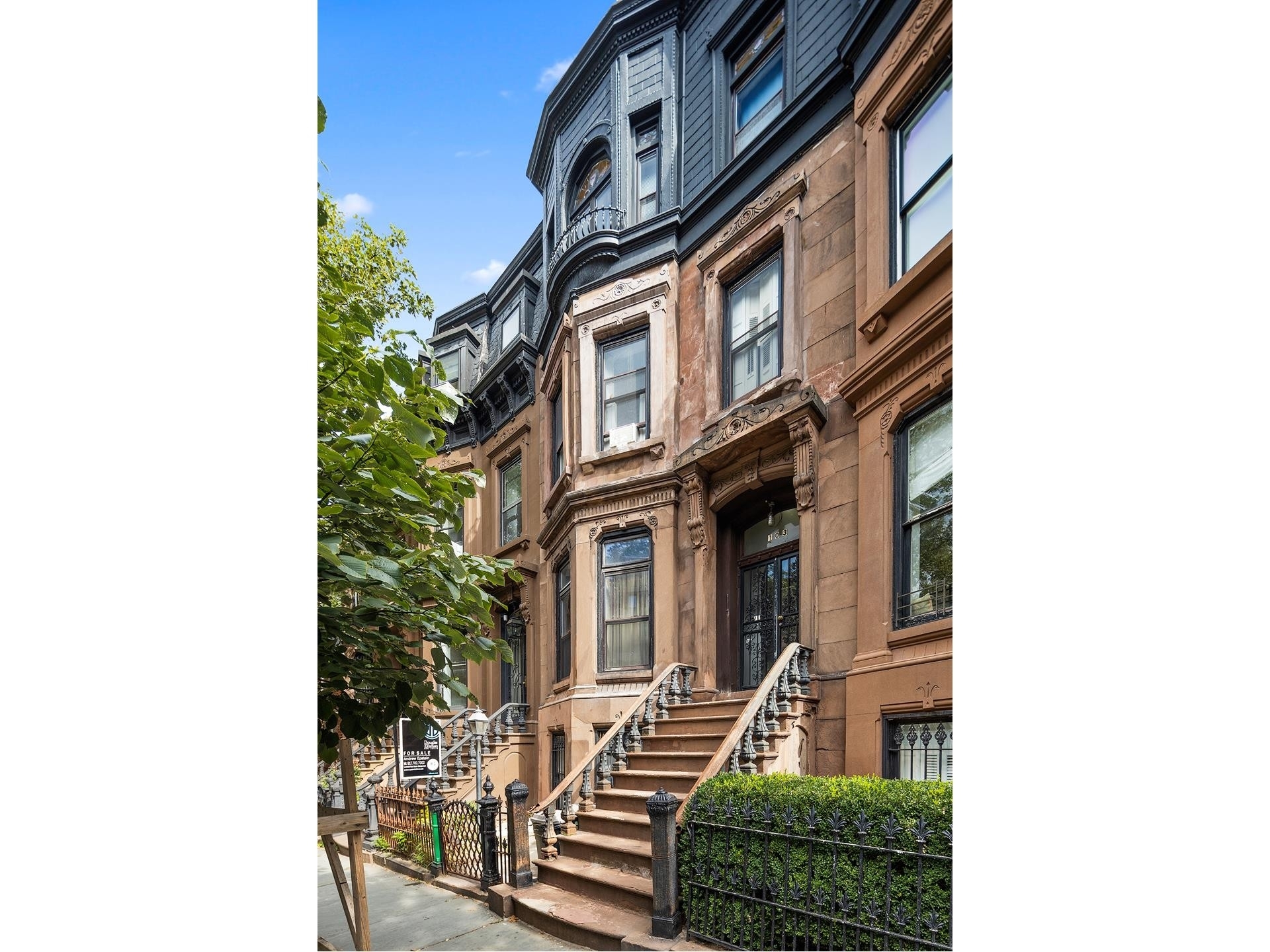 103 LINCOLN PL, TOWNHOUSE Brooklyn, NY 11217