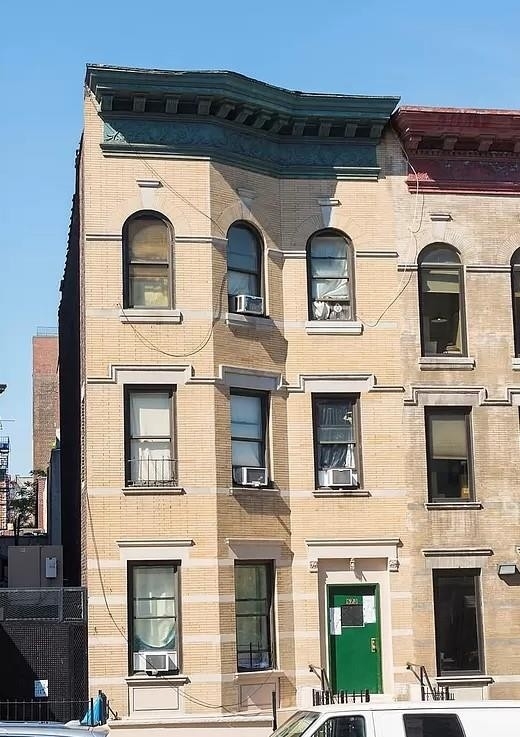 Multi Family Townhouse for Sale at 573 W 183RD ST, TOWNHOUSE Washington Heights, New York, NY 10033