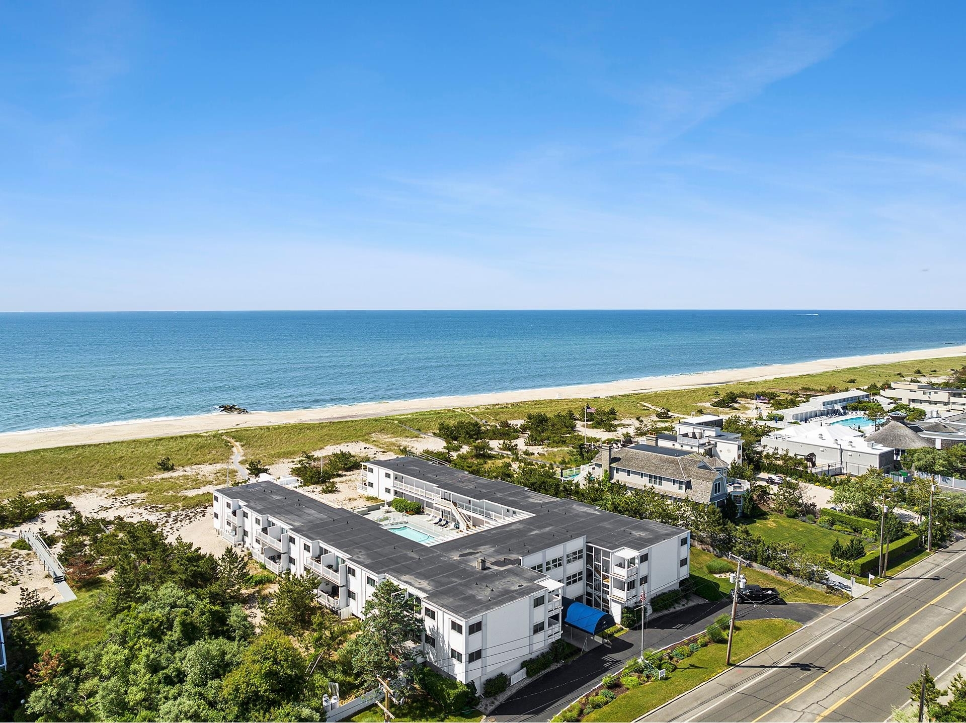 11. Co-op Properties for Sale at Westhampton Beach Village, NY 11978
