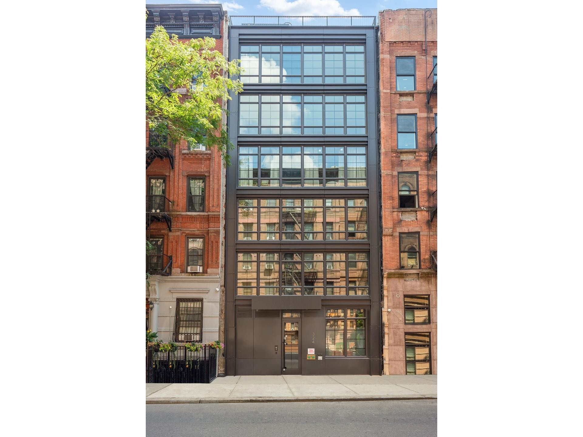 13. Condominiums for Sale at The Marx, 324 E 93RD ST, PENTHOUSE Yorkville, New York, NY 10128