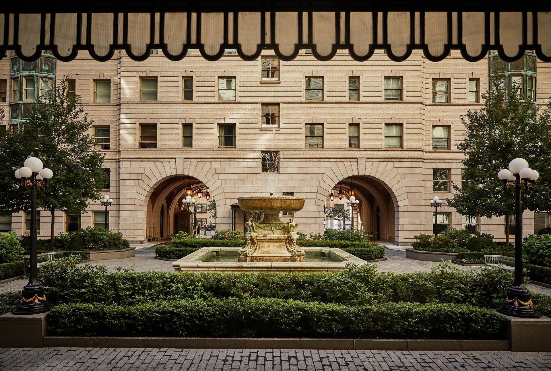 27. Condominiums for Sale at The Belnord, 225 W 86TH ST, 707 Upper West Side, New York, NY 10024