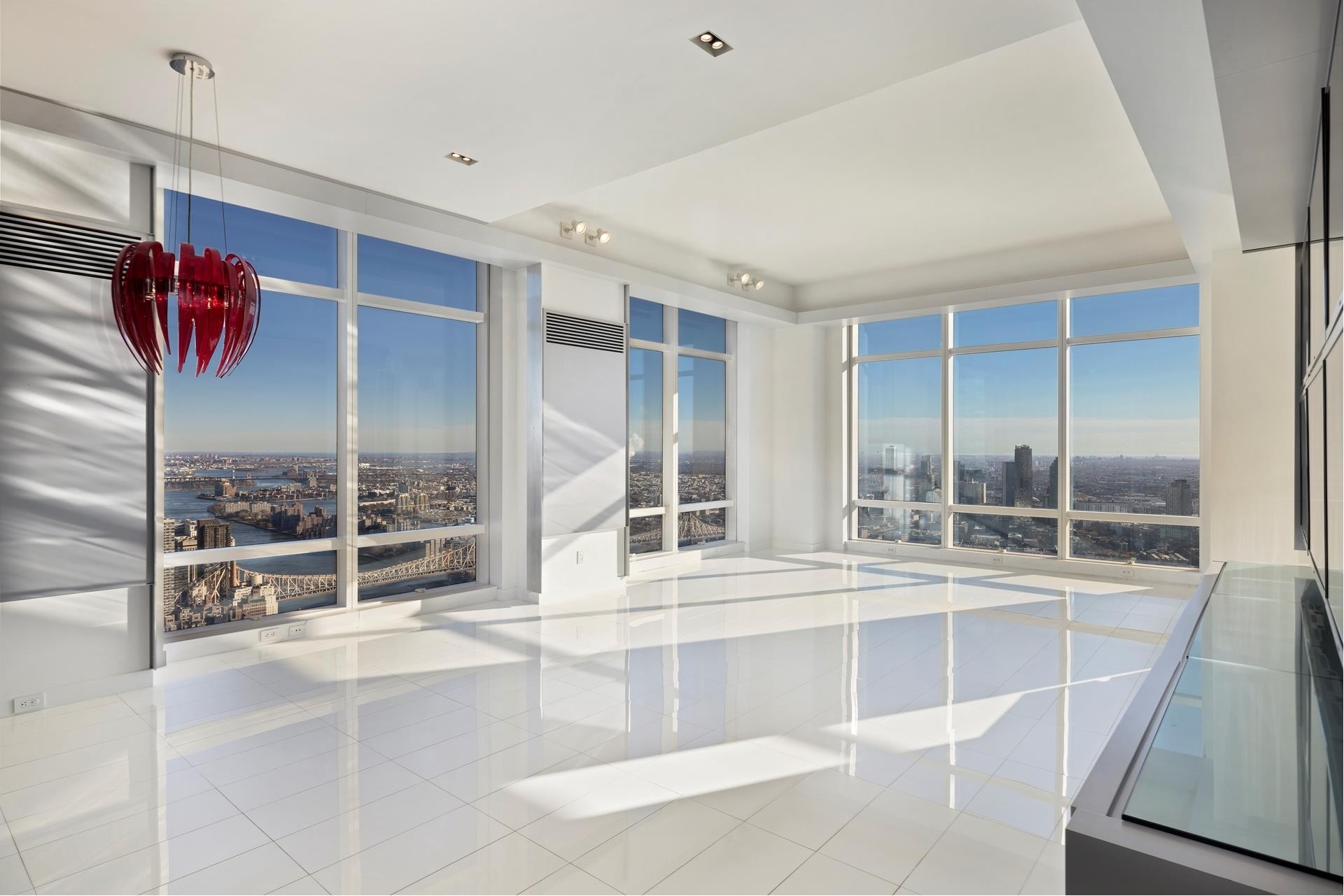 3. Condominiums for Sale at Trump World Tower, 845 UNITED NATIONS PLZ, 82A Turtle Bay, New York, NY 10017