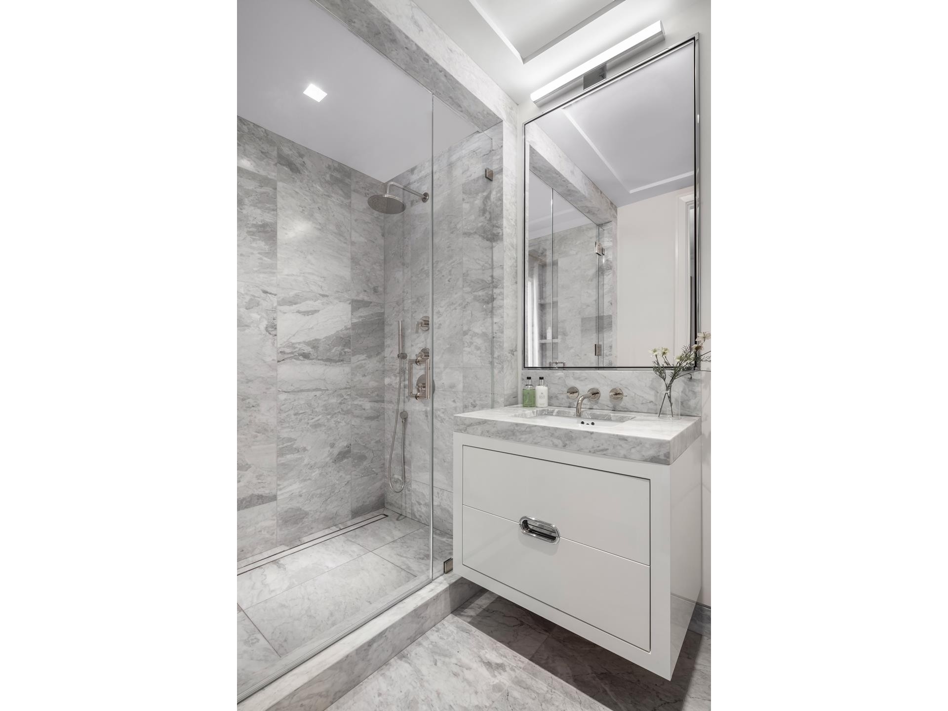 7. Condominiums for Sale at The Belnord, 225 W 86TH ST, M01 Upper West Side, New York, NY 10024