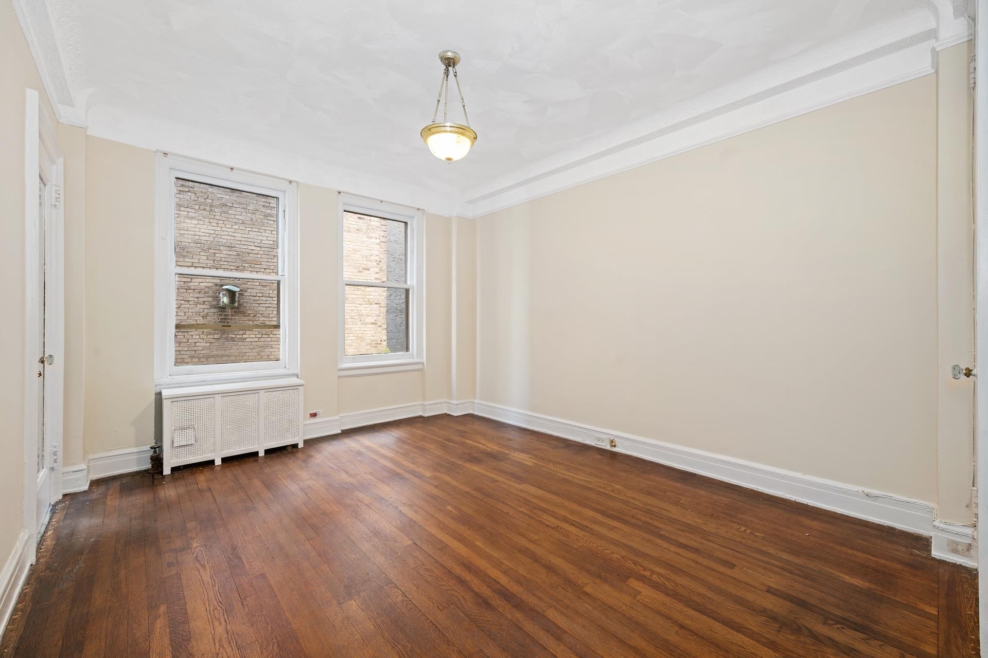 8. Co-op Properties for Sale at East 82 Corporation, 108 E 82ND ST, 7C Upper East Side, New York, NY 10028