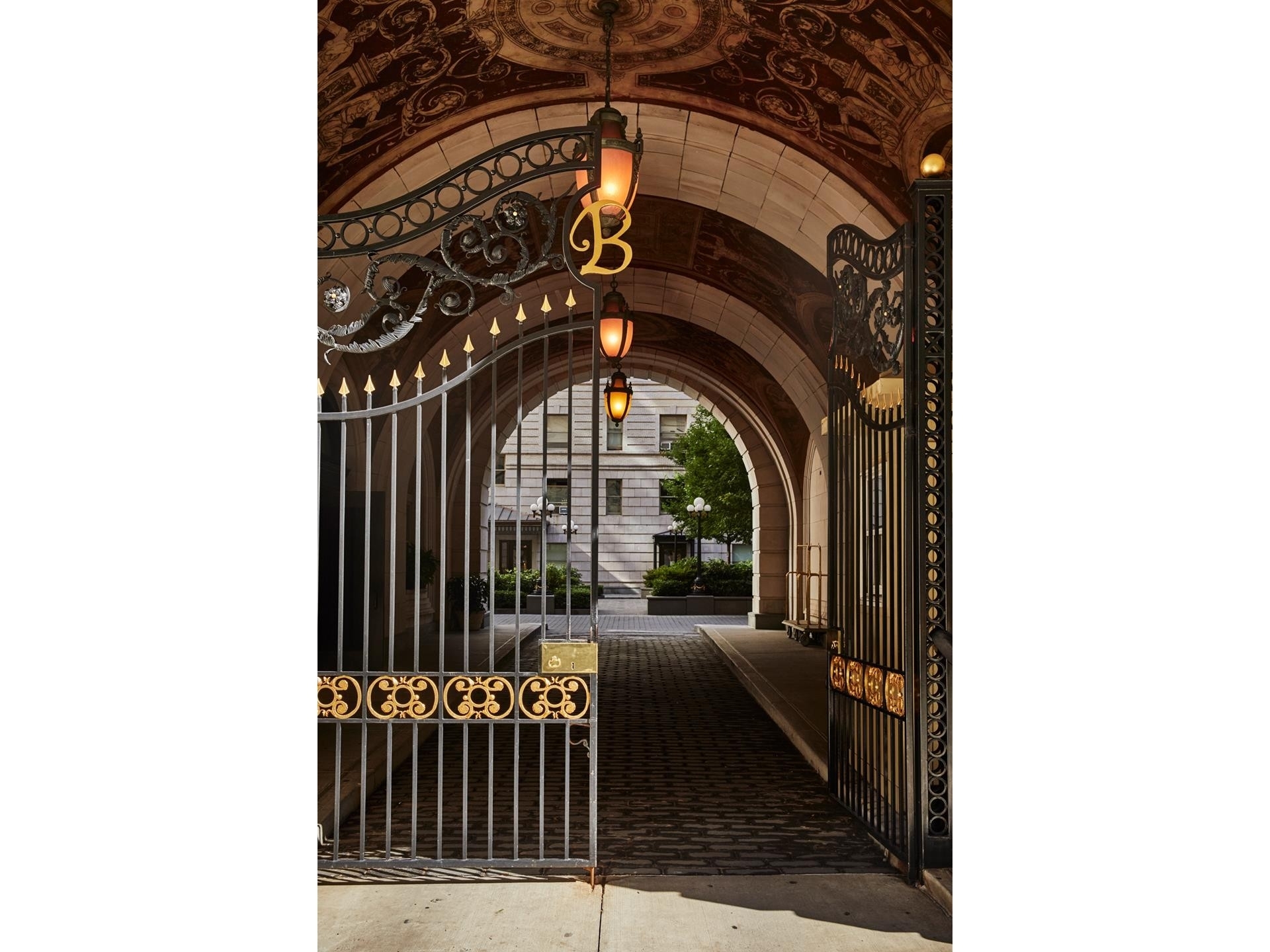 18. Condominiums for Sale at The Belnord, 225 W 86TH ST, 504 Upper West Side, New York, NY 10024