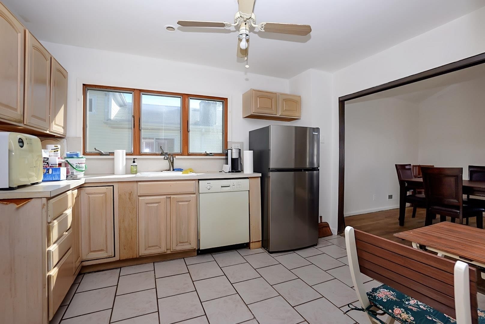 19. Multi Family Townhouse for Sale at 1261 E 105TH ST, TOWNHOUSE Canarsie, Brooklyn, NY 11236