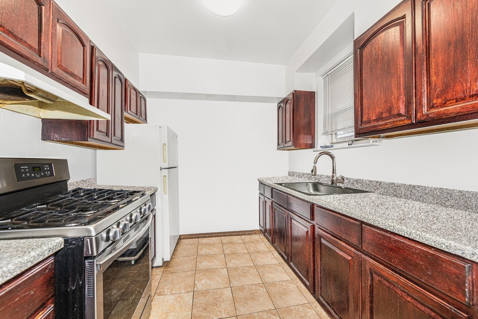 2. Multi Family Townhouse for Sale at 1919 COLDEN AVE, TOWNHOUSE Morris Park, Bronx, NY 10462