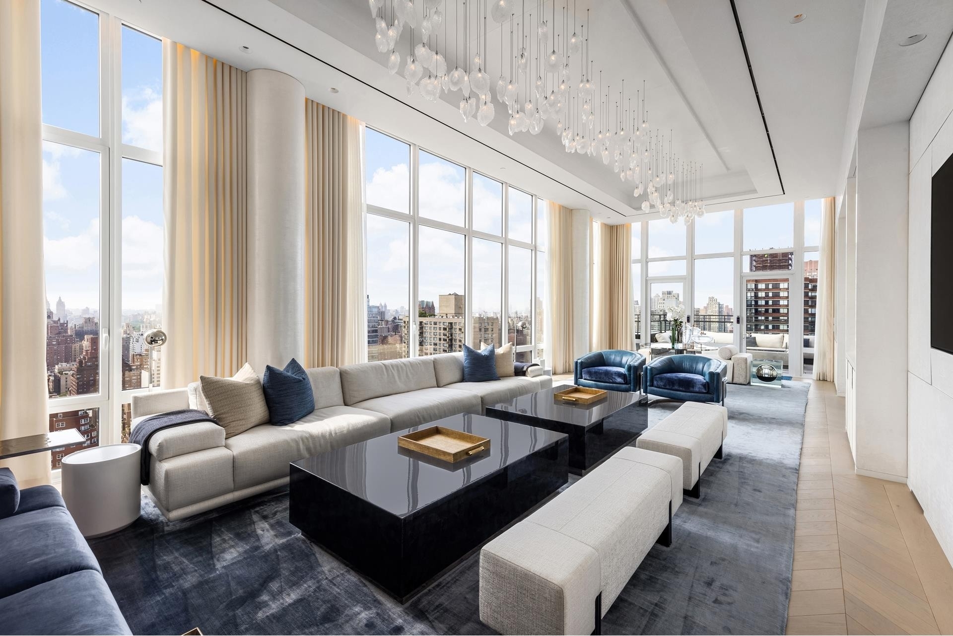 5. Condominiums for Sale at The Charles, 1355 FIRST AVE, PH Lenox Hill, New York, NY 10021