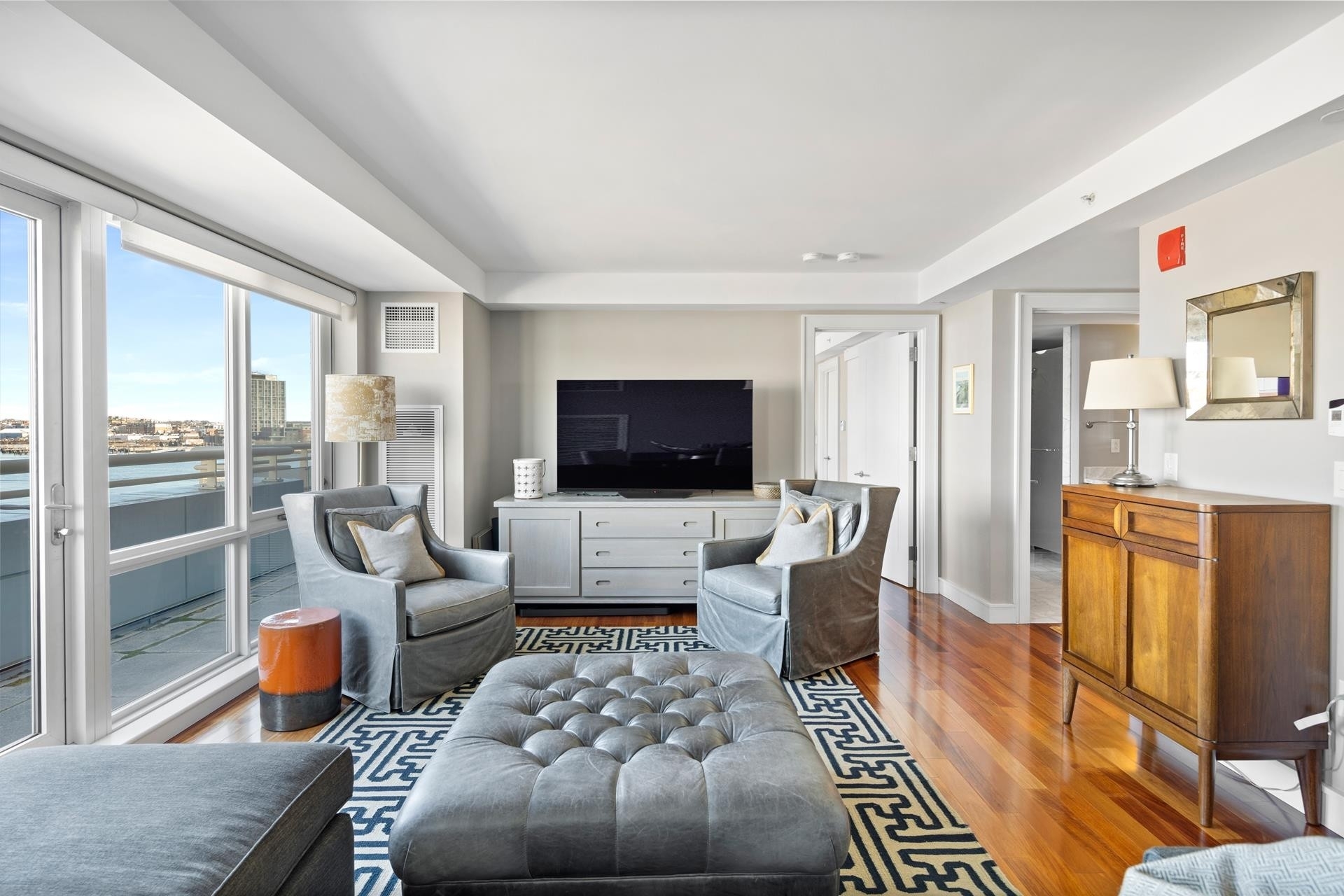 10. Condominiums for Sale at 4 Battery Wharf , 4610 Waterfront, Boston, MA 02109